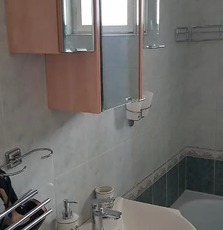 Happy House Apartment